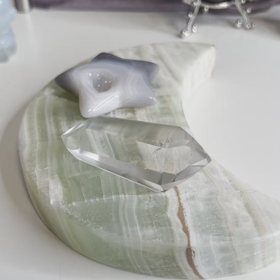 Kiwi Calcite Large Moon Plate