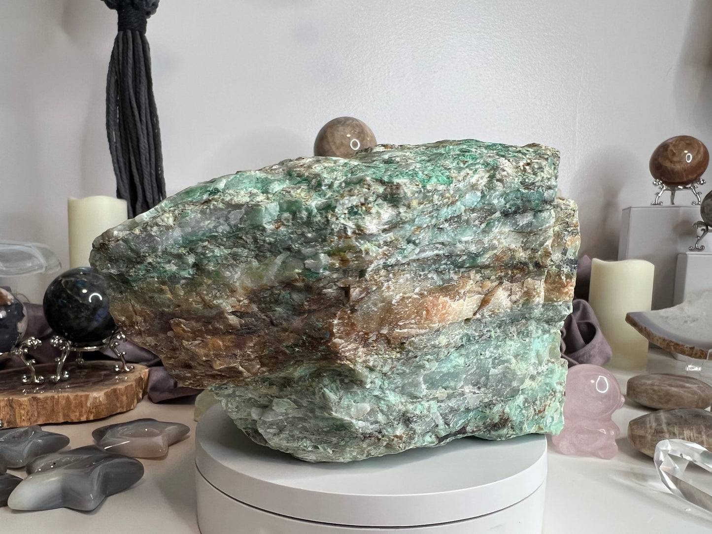 Fuchsite Raw 3.6KG