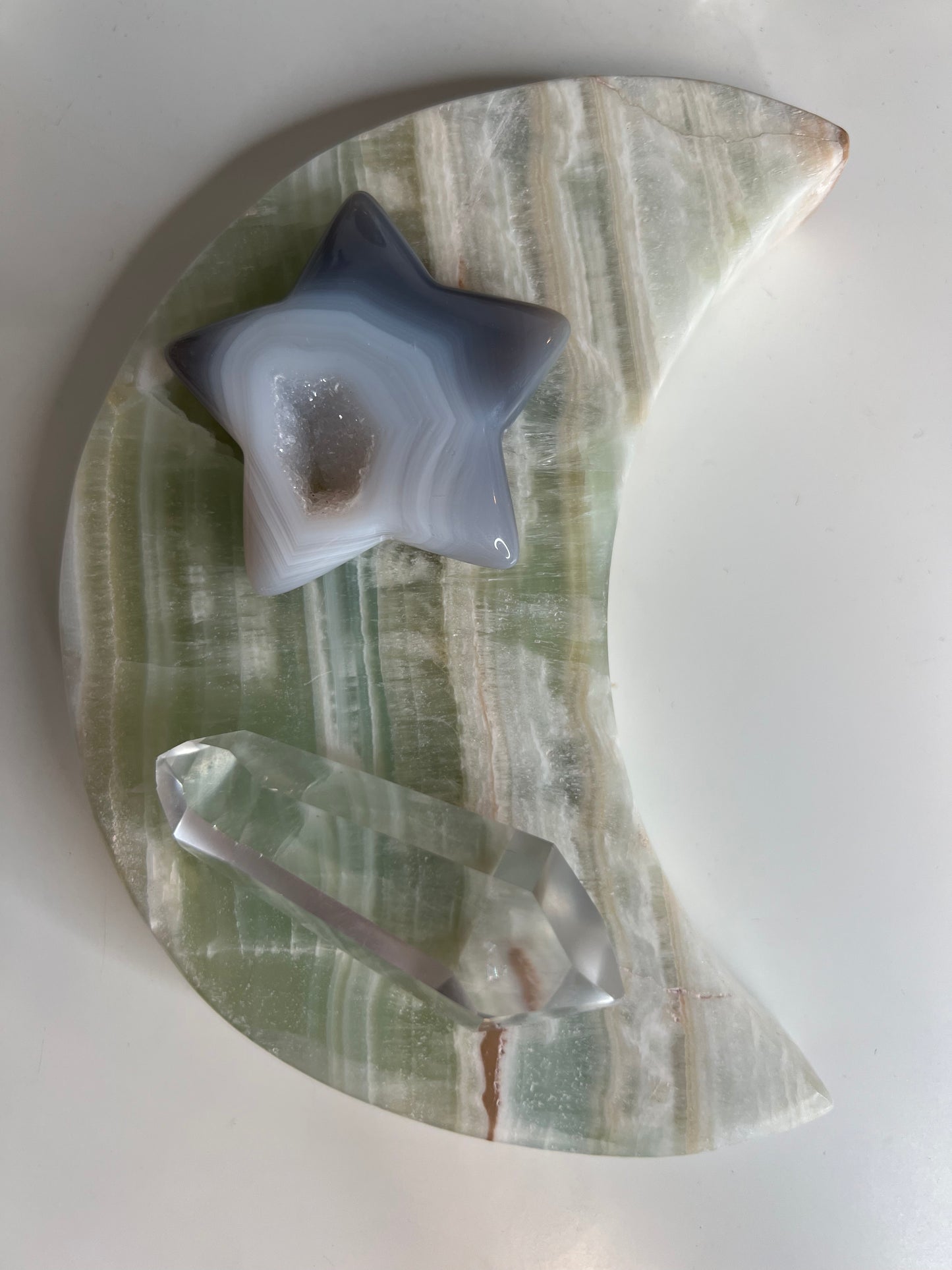 Kiwi Calcite Large Moon Plate